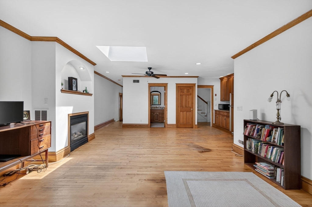 47 Millett Road Swampscott, MA 01907 - Photo 5 of 42