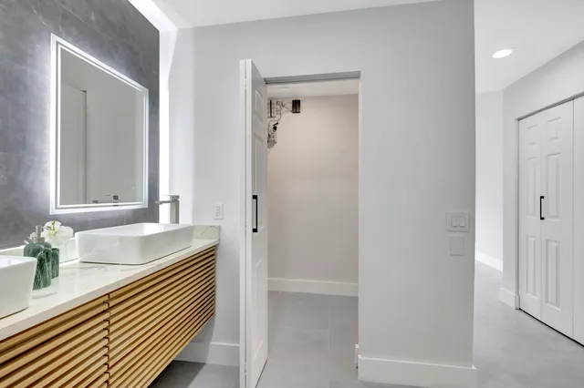 $359,000 | 7898 Eastlake Drive, Unit 7D, Boca Raton, FL 33433