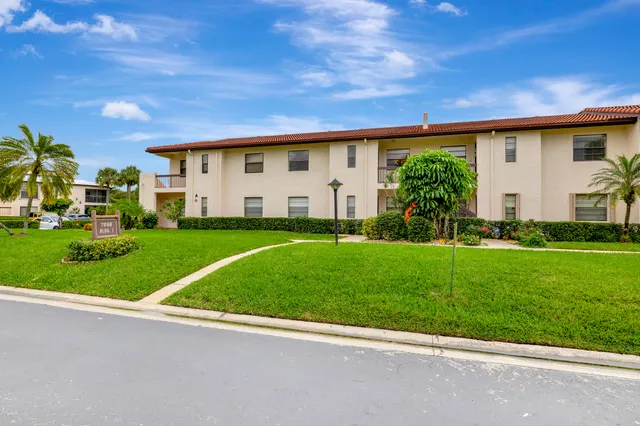 $359,000 | 7898 Eastlake Drive, Unit 7D, Boca Raton, FL 33433
