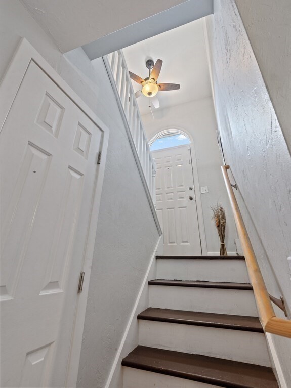 97 Riverview Place, Unit C Southbridge, MA 01550 - Photo 17 of 35 a view of entryway