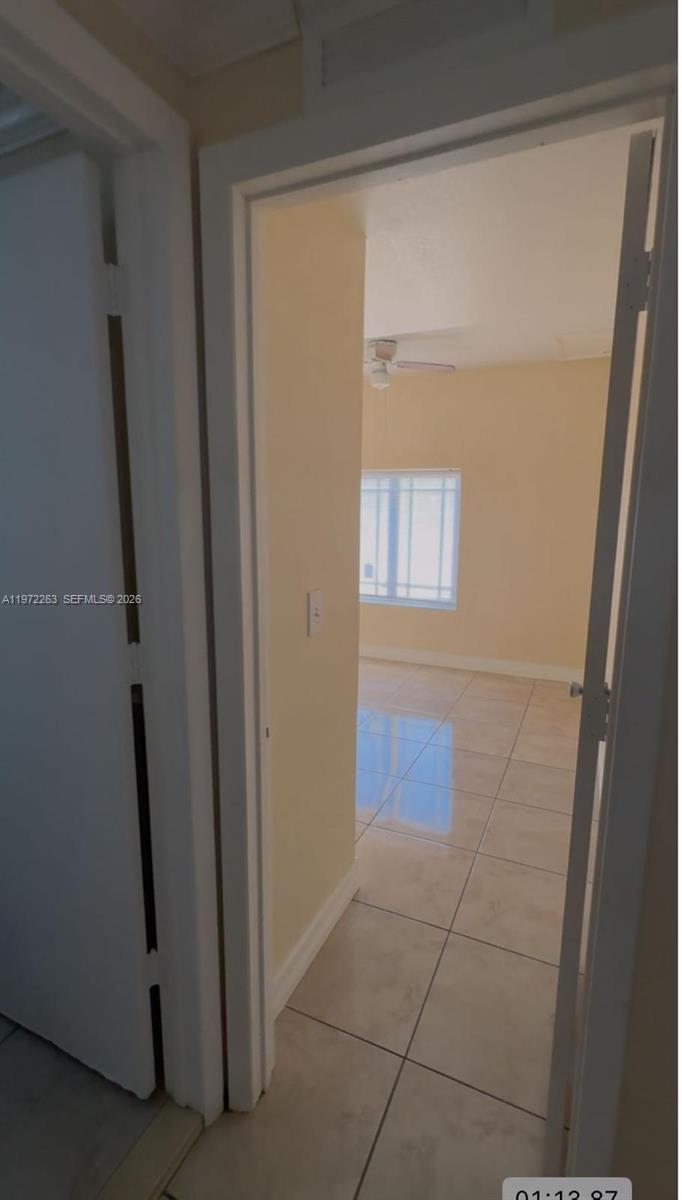 15445 Southwest 57th Street Miami, FL 33193 - Photo 56 of 78 a bathroom with a bathtub
