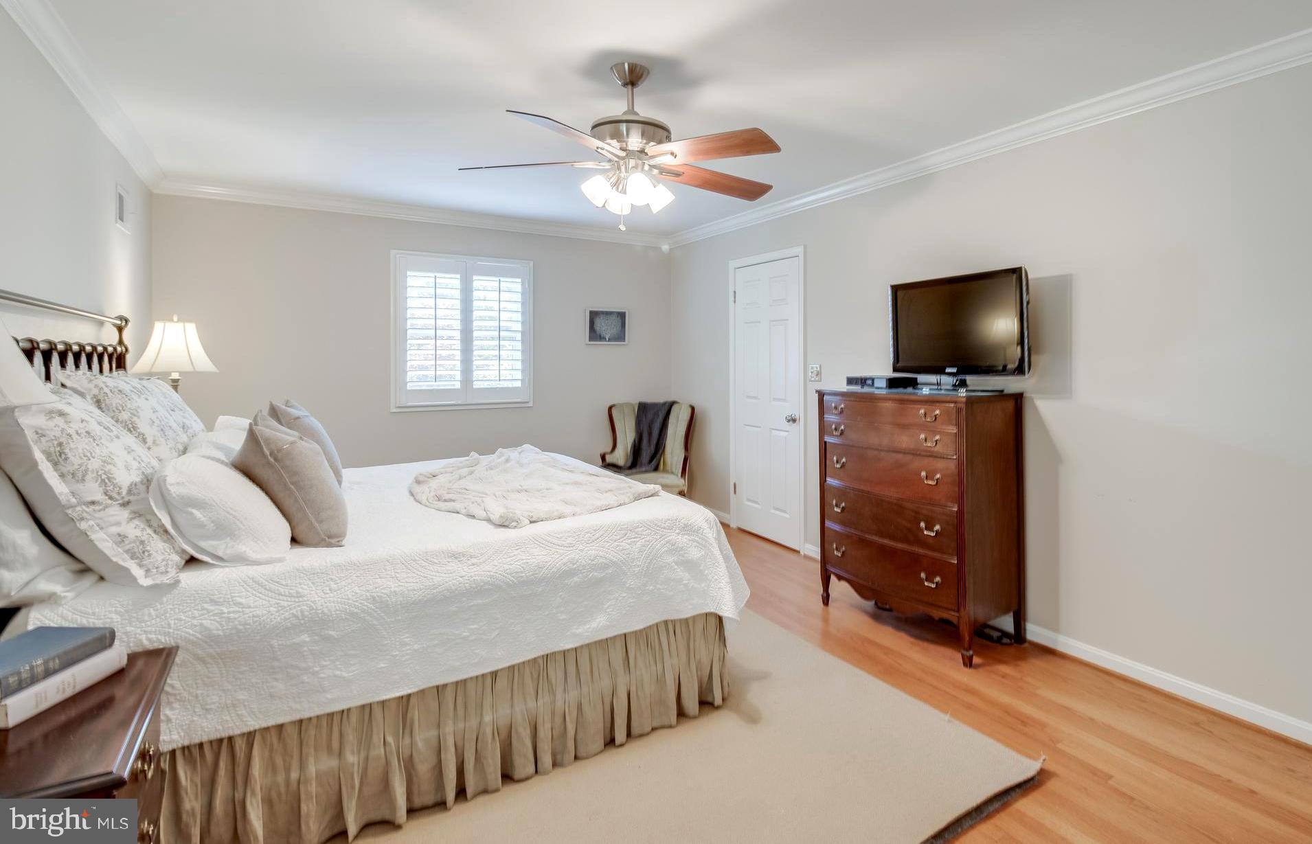 1602 Comanche Road Arnold, MD 21012 - Photo 25 of 40 Bombay Ceiling Fan for Summer Comfort