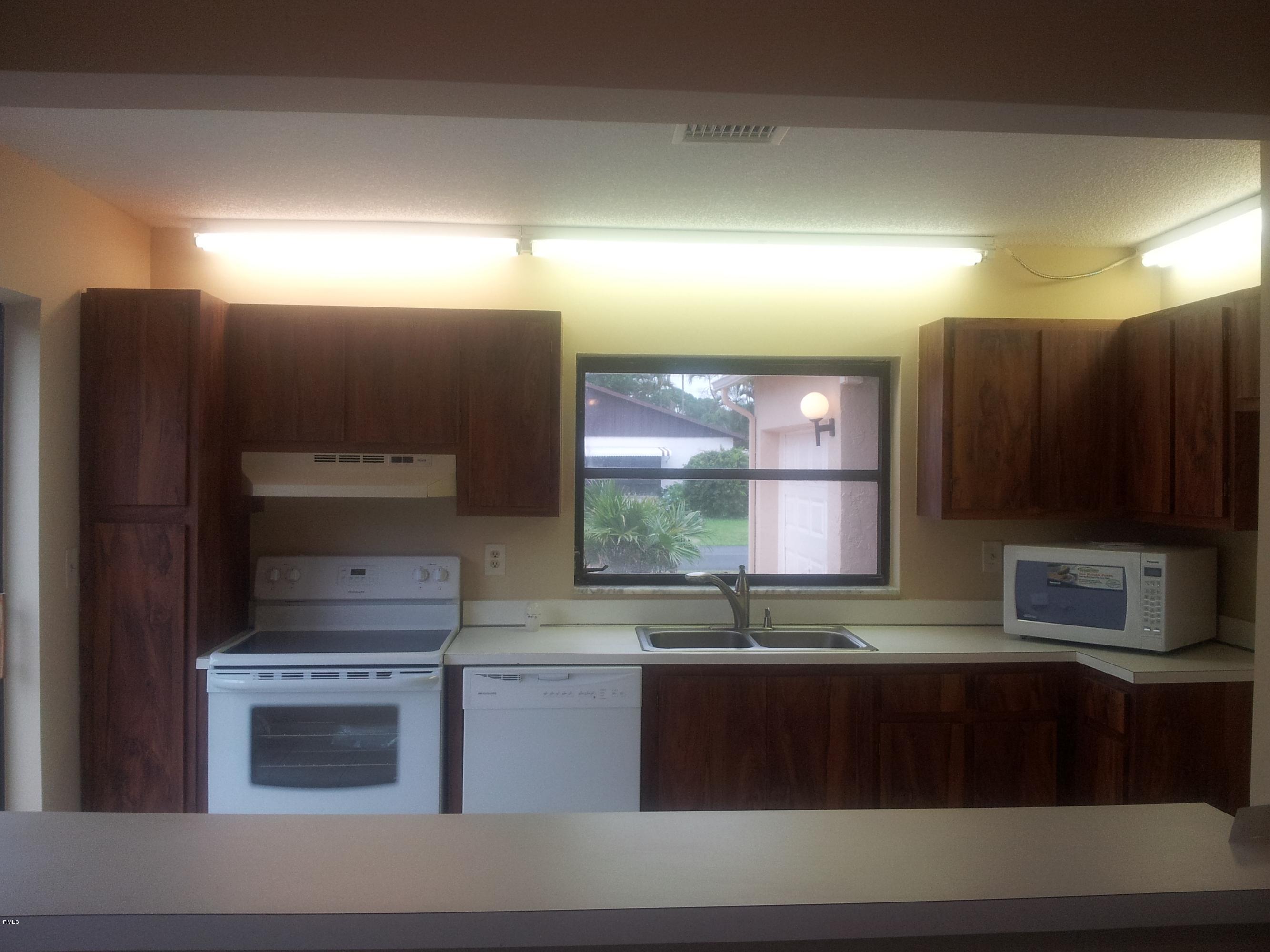 5116 Minto Road Boynton Beach, FL 33472 - Photo 4 of 10 20130620_174442