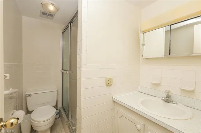 a car parked in front of a building