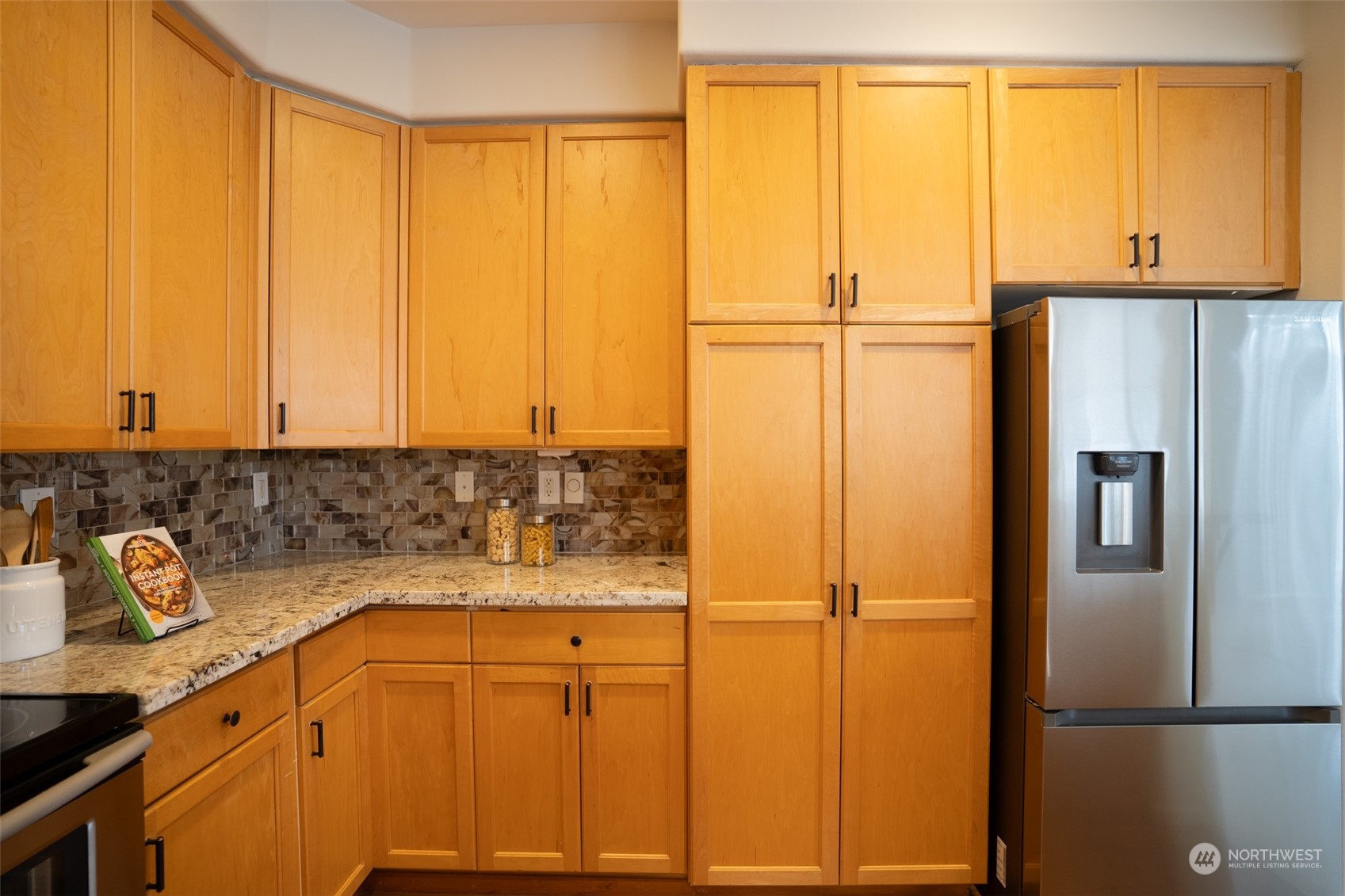 561 Anacortes Court Northeast, Unit 105 Renton, WA 98059 - Photo 15 of 33 Gallery Image 15