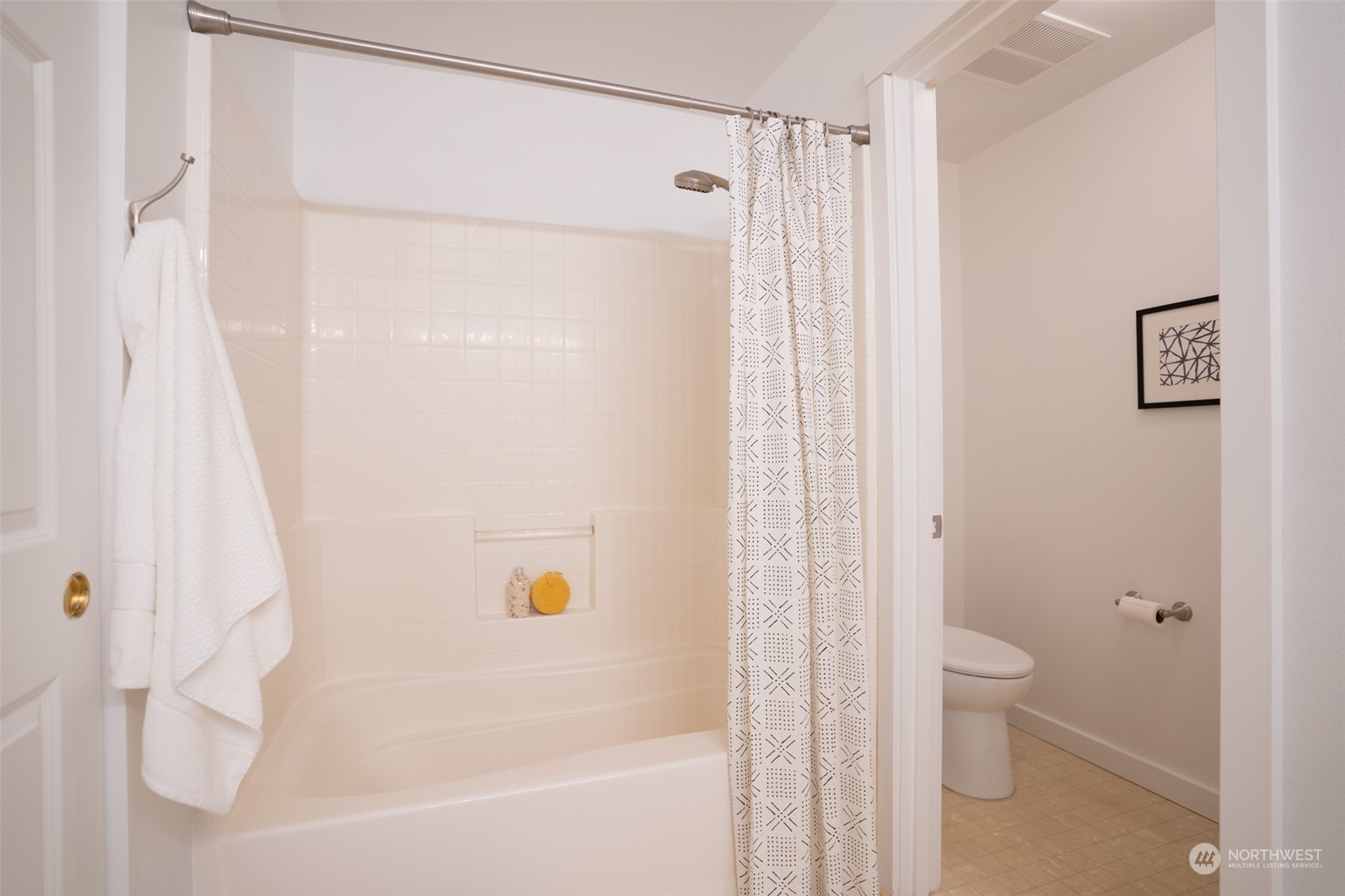 561 Anacortes Court Northeast, Unit 105 Renton, WA 98059 - Photo 22 of 33 Gallery Image 22