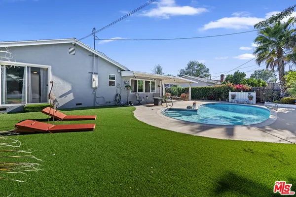 $829,999 | 21829 Rodax Street, Canoga Park, CA 91304