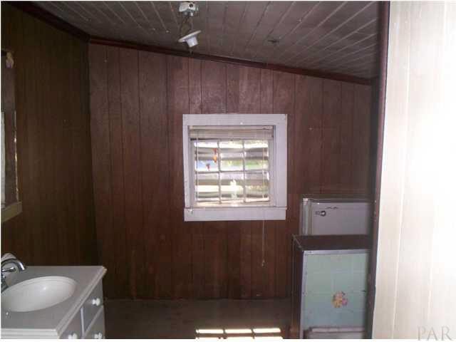 3175 Robertson Road Pensacola, FL 32507 - Photo 12 of 13 Gallery Image 12