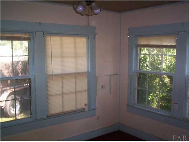 3175 Robertson Road Pensacola, FL 32507 - Photo 2 of 13 Gallery Image 2
