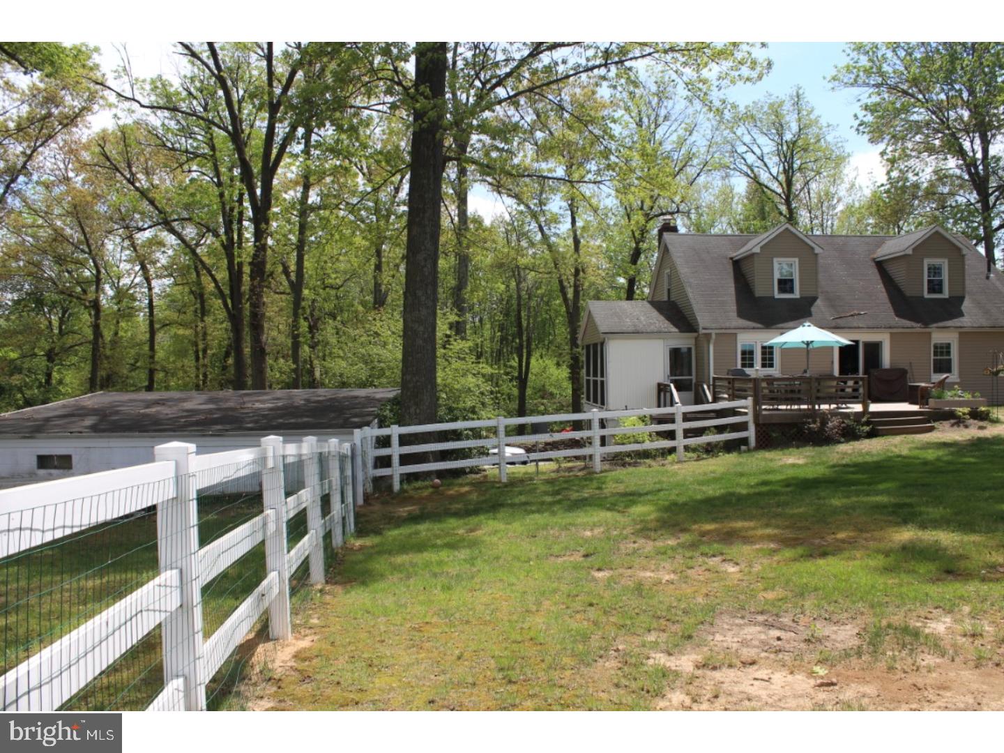 335 Ellisdale Road Chesterfield, NJ 08515 - Photo 14 of 24