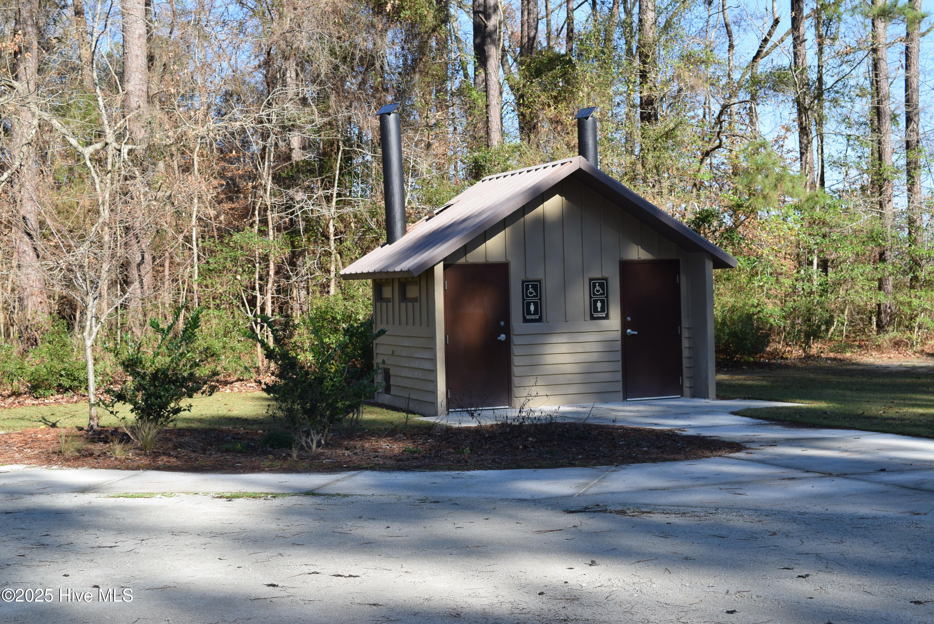 167 Finch Lane New Bern, NC 28560 - Photo 18 of 29 11