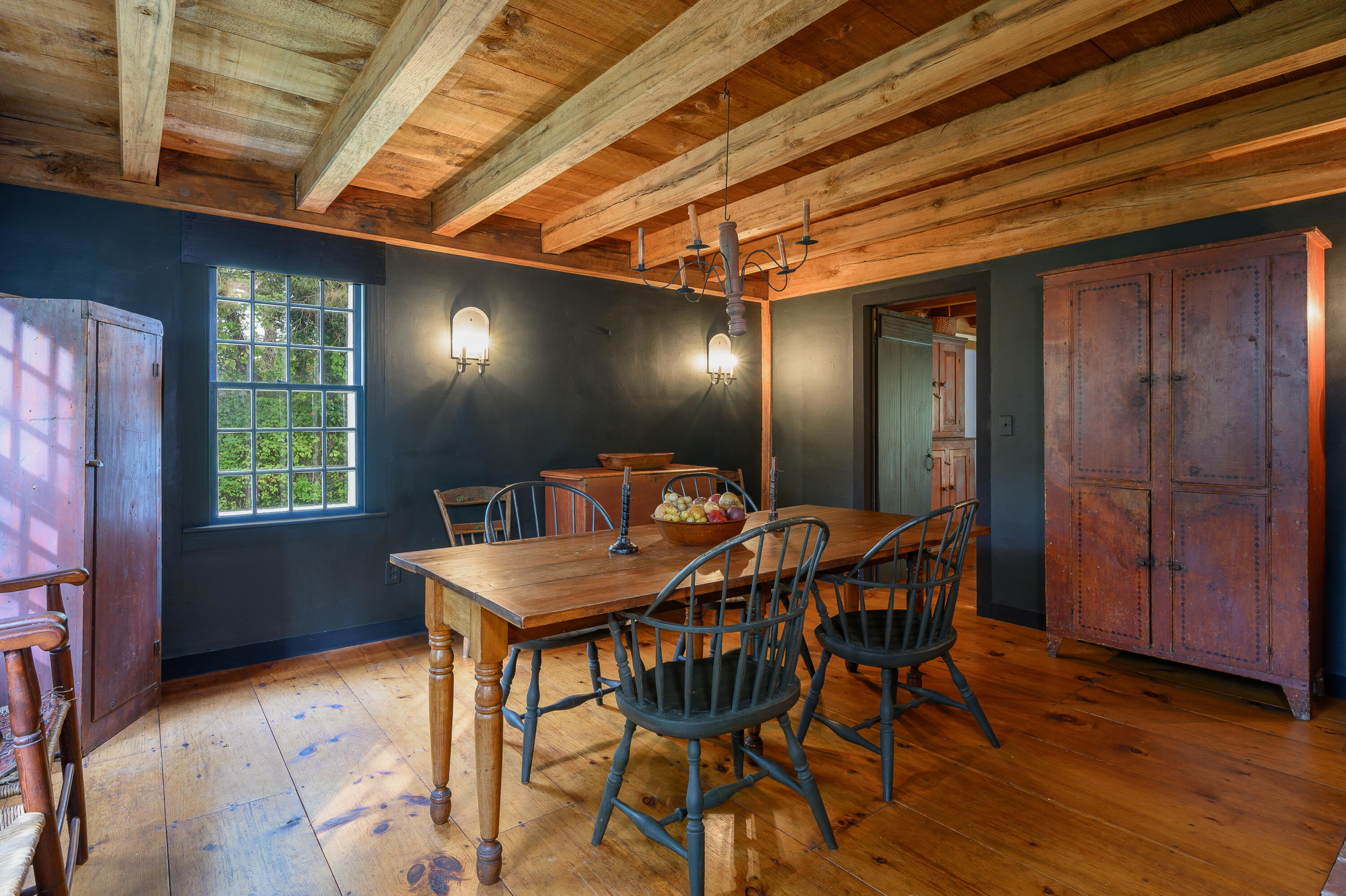 81 Keveney Lane Barnstable, MA 02675 - Photo 5 of 47 DSC_3226-Edit