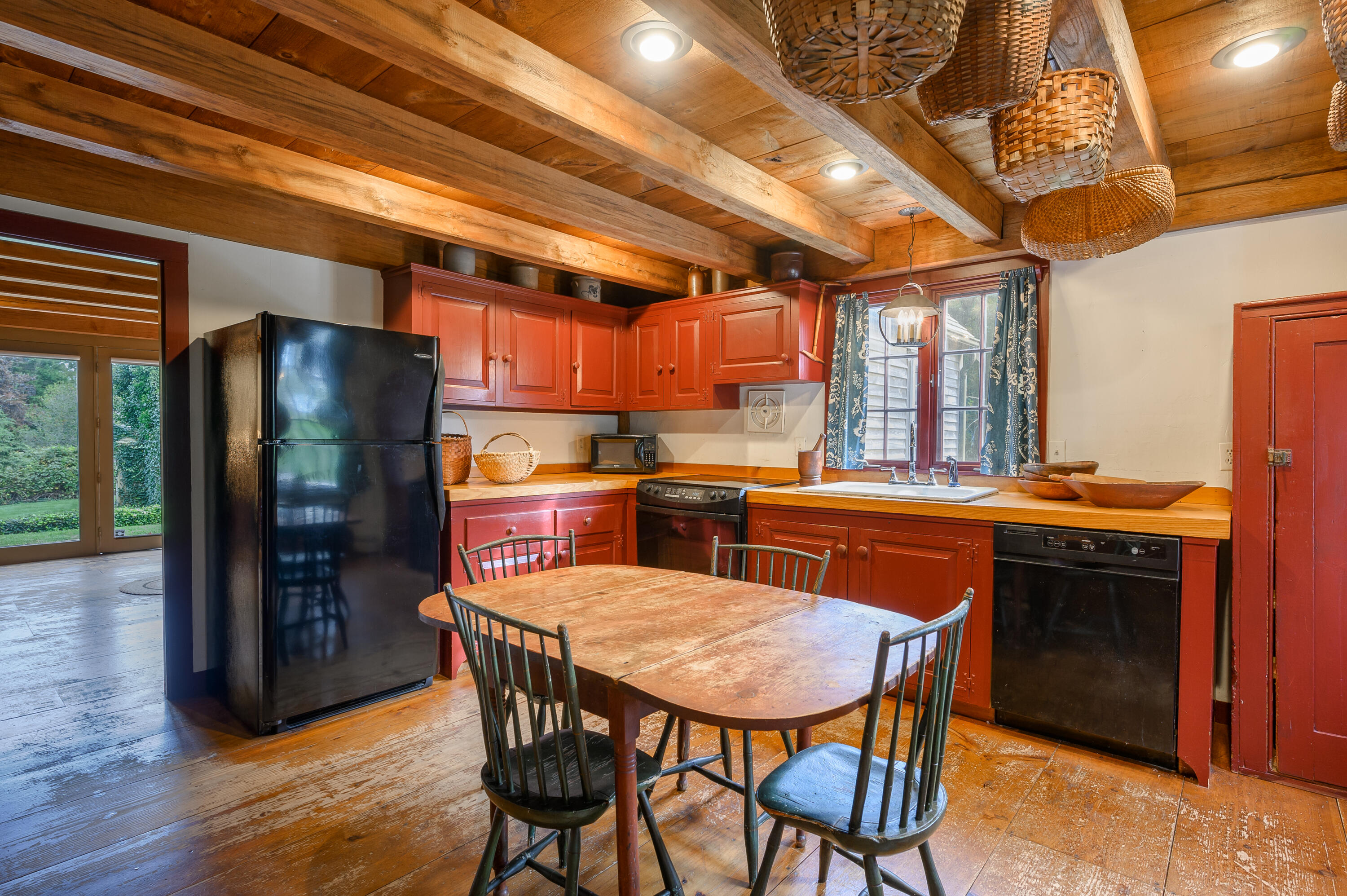 81 Keveney Lane Barnstable, MA 02675 - Photo 9 of 47 DSC_3263-Edit