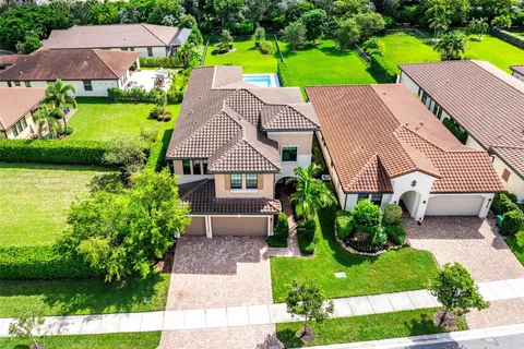 $1,499,000 | 8760 East Baypoint Circle, Parkland, FL 33076