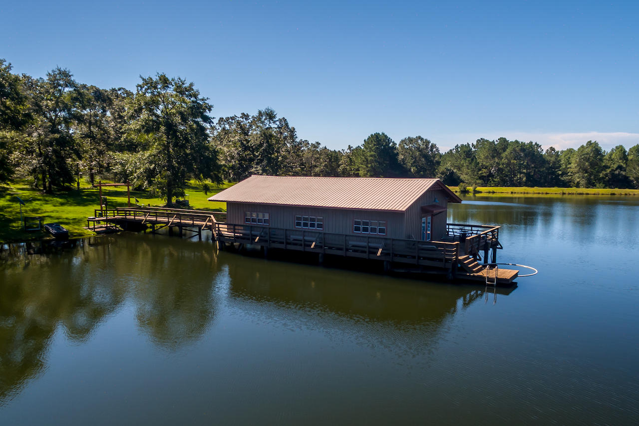 1176 Douglass Crossroad Road DeFuniak Springs, FL 32435 - Photo 7 of 45 1176 Douglass Crossroads-11