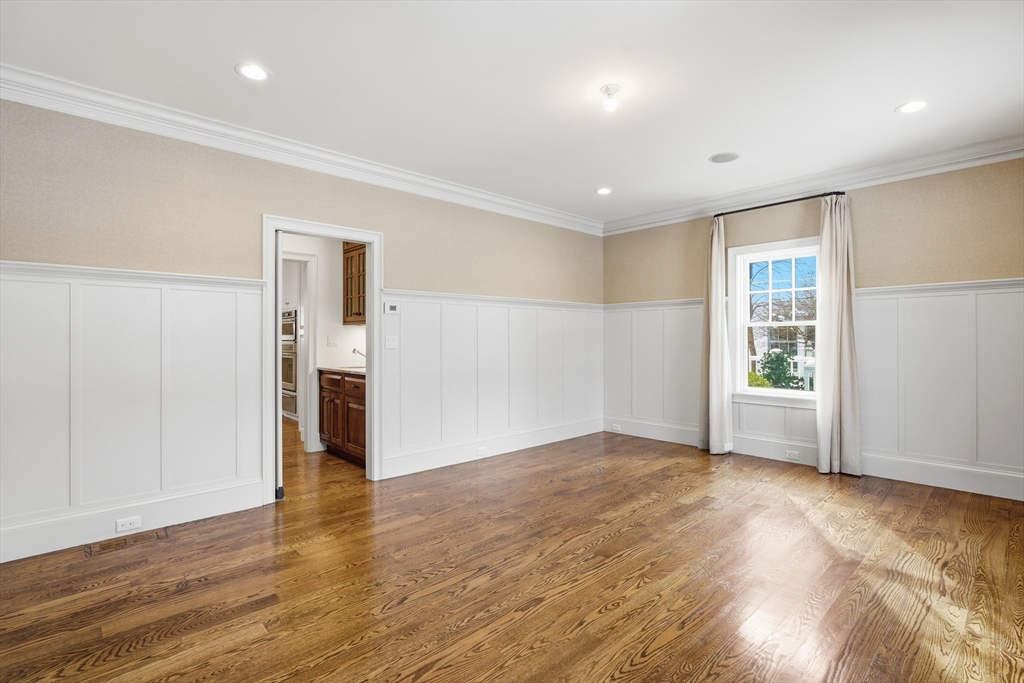 10 Sheffield West Winchester, MA 01890 - Photo 14 of 42