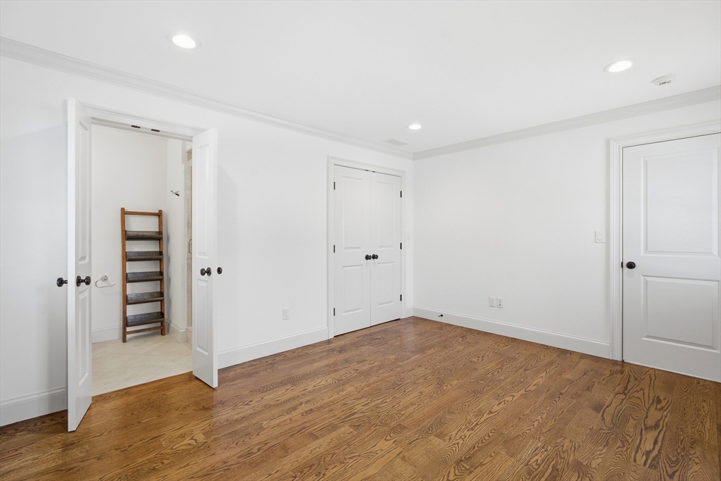 10 Sheffield West Winchester, MA 01890 - Photo 19 of 42