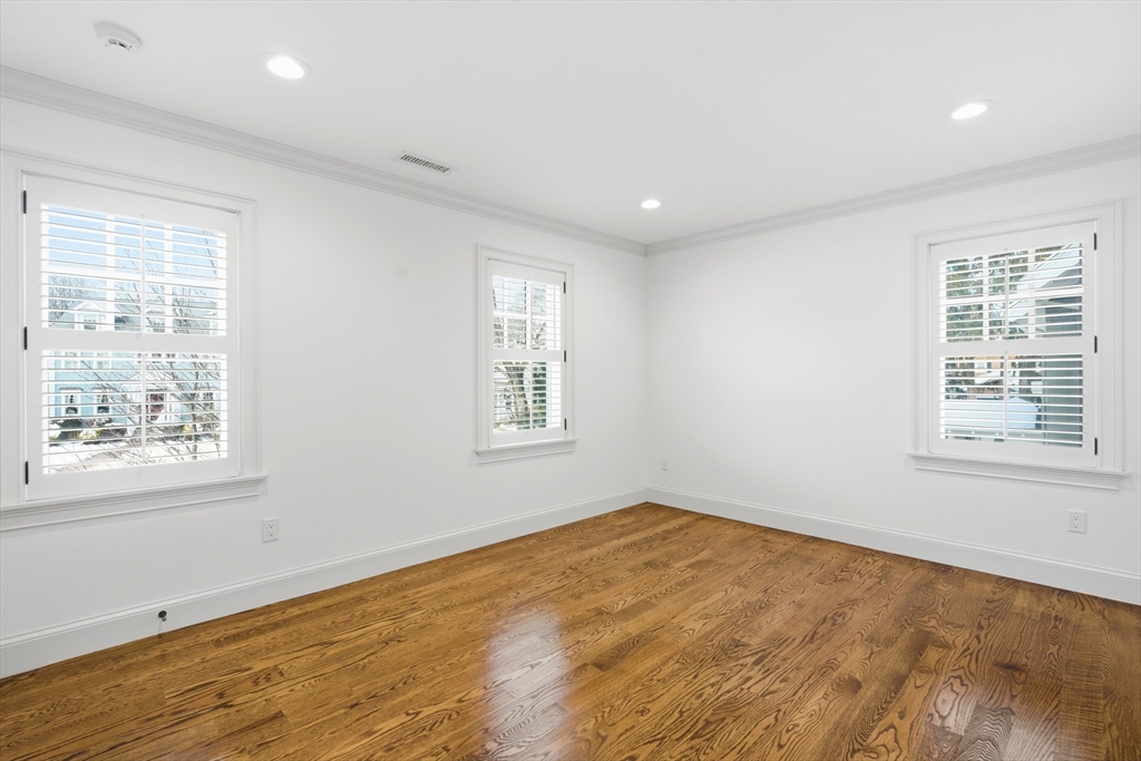 10 Sheffield West Winchester, MA 01890 - Photo 20 of 42