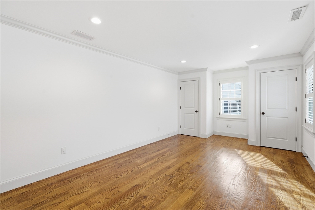 10 Sheffield West Winchester, MA 01890 - Photo 24 of 42