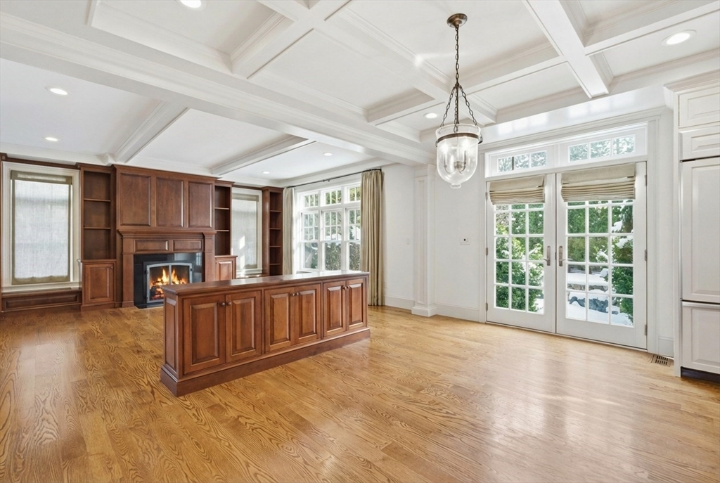 10 Sheffield West Winchester, MA 01890 - Photo 8 of 42