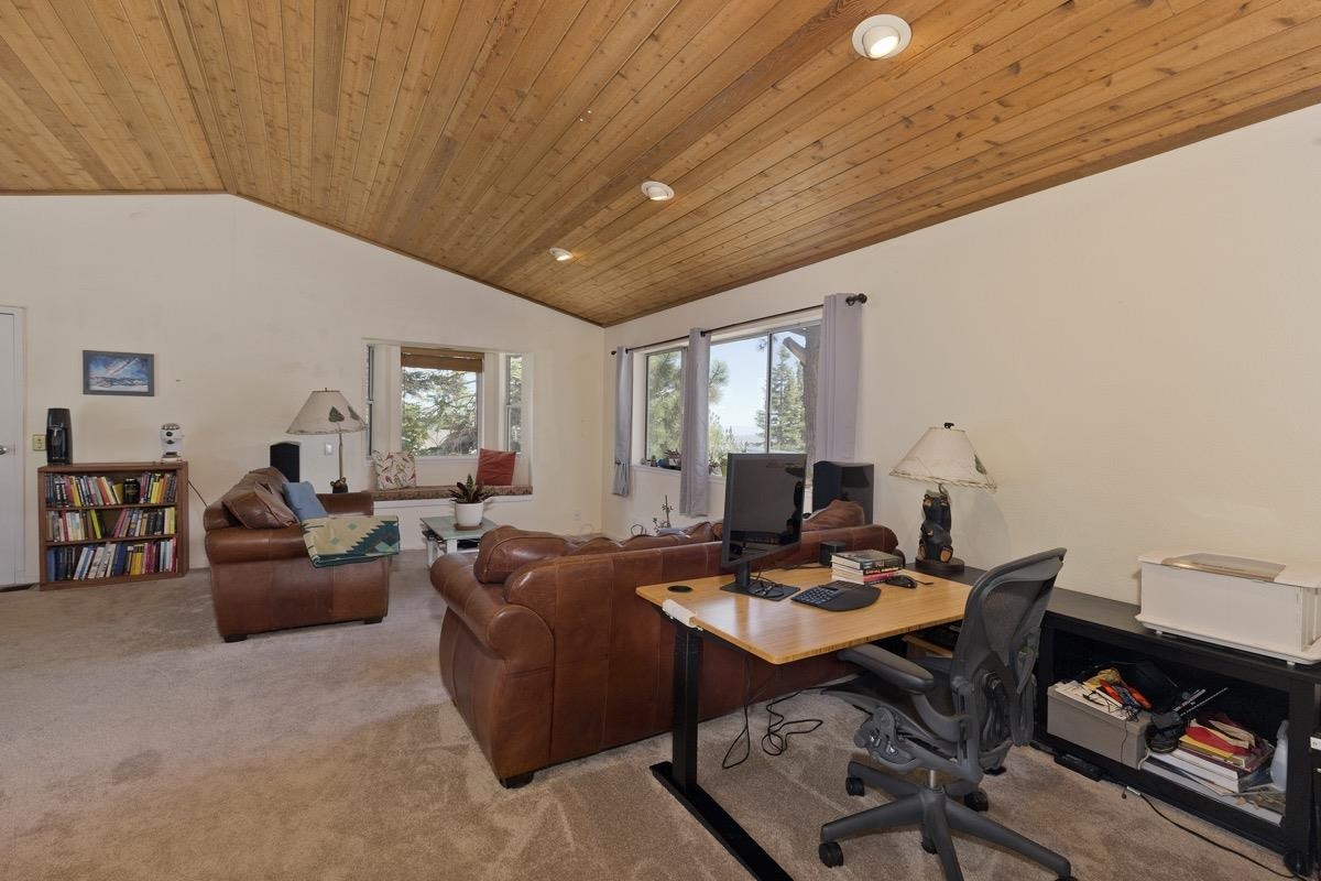 413 Ridgecrest Drive Mammoth Lakes, CA 93546 - Photo 4 of 37 Gallery Image 4