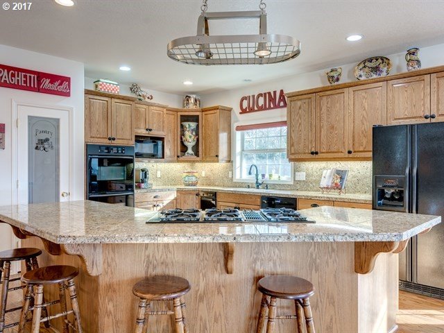 6107 Northwest 202nd Circle Ridgefield, WA 98642 - Photo 17 of 32 Gallery Image 17