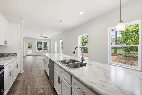 $299,900 | 1304 Goldsboro Avenue, Sanford, NC 27330