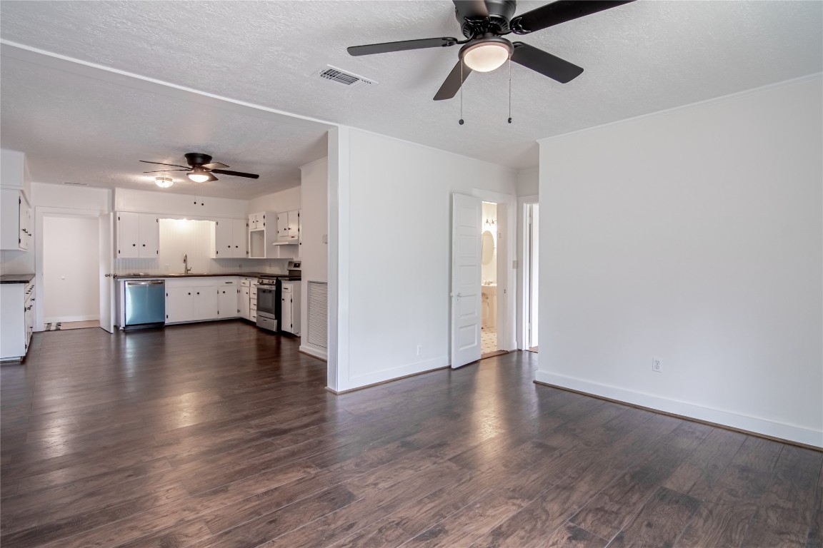 3141 Old Houston Road Huntsville, TX 77340 - Photo 3 of 28