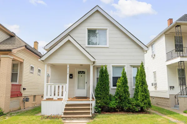 $200,500 | 2113 Belmont Street, Hamtramck, MI 48212