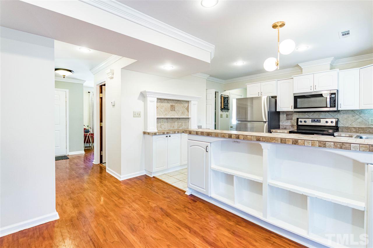 6504 Hammersmith Drive Raleigh, NC 27613 - Photo 8 of 30