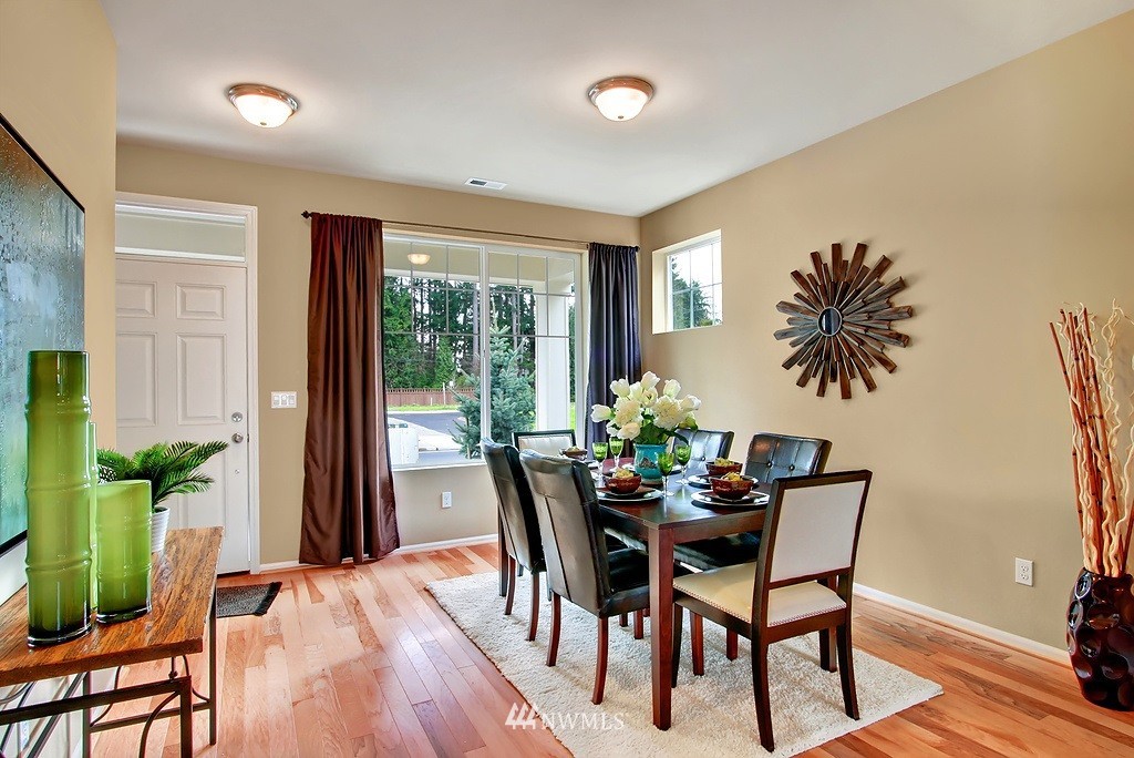 18531 45th Drive Southeast Bothell, WA 98012 - Photo 9 of 18 Gallery Image 9