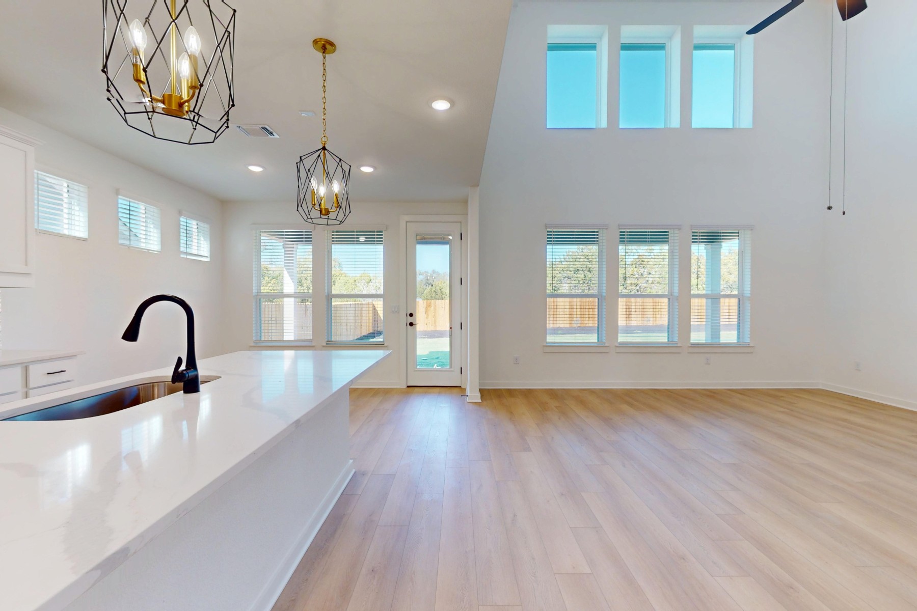 3925 Waxahachie Road Leander, TX 78641 - Photo 3 of 25