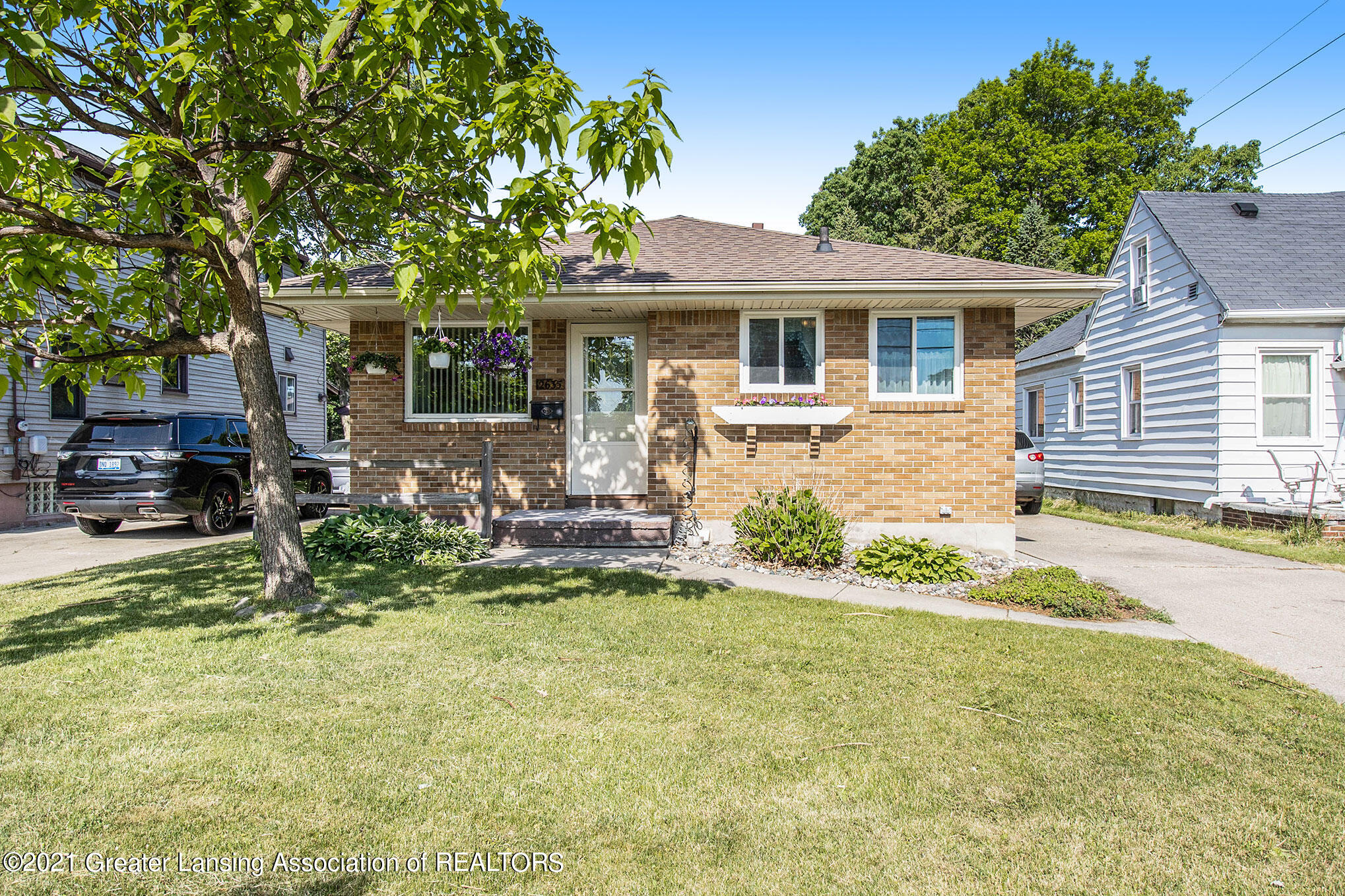 2635 Turner Road Lansing, MI 48906 - Photo 1 of 26 37