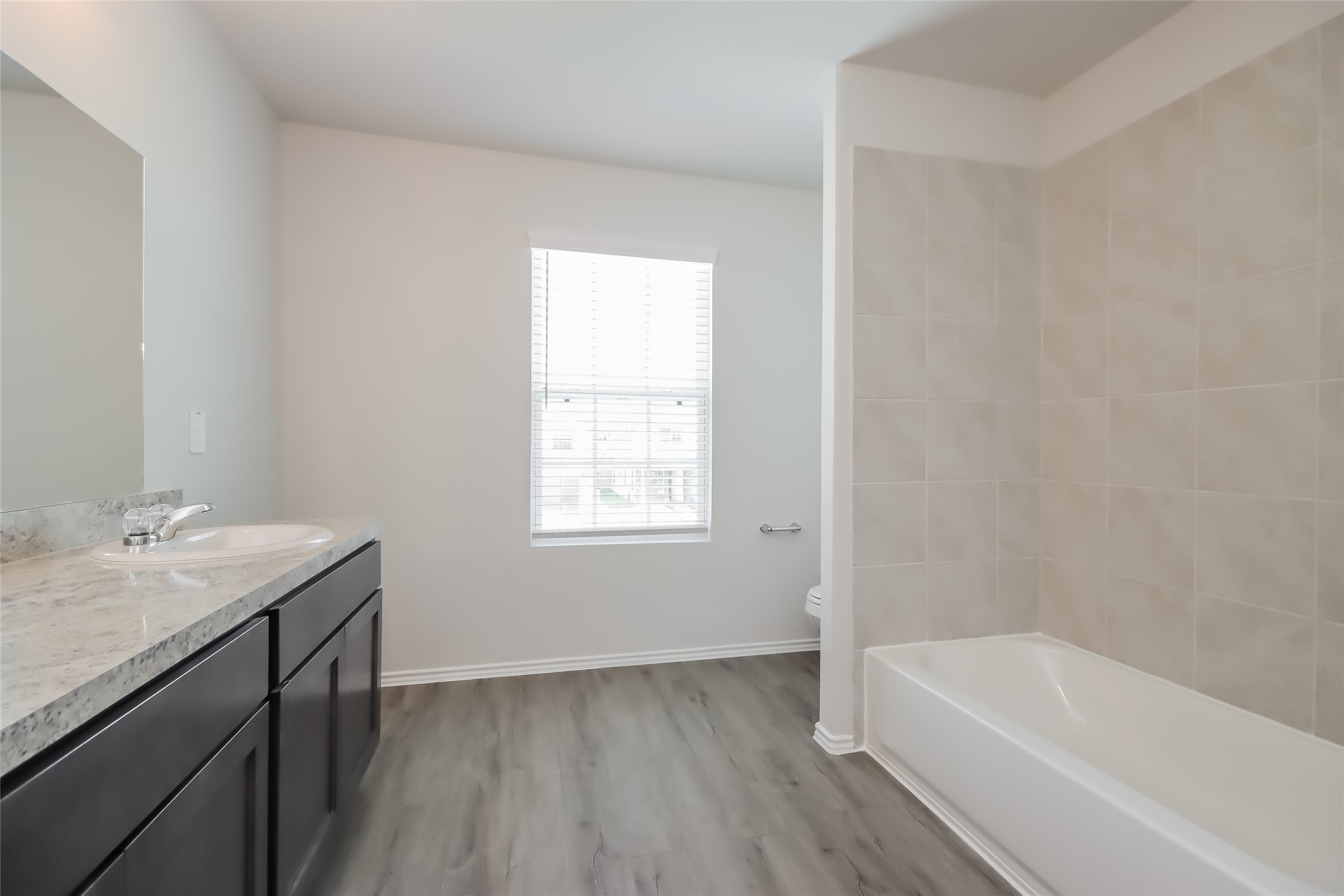 4831 Sessile Trail Spring, TX 77373 - Photo 14 of 18 Photos may be representative of the floor plan and not the exact home. Finishes, layout, and features of the actual property for lease may vary.