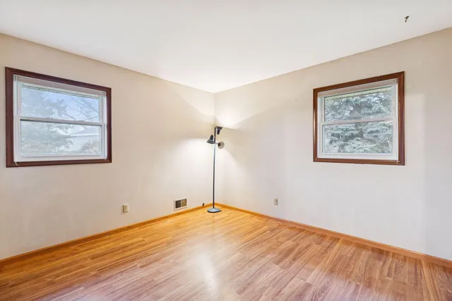 $310,000 | 3935 East County Street North, St. Paul, MN 55110