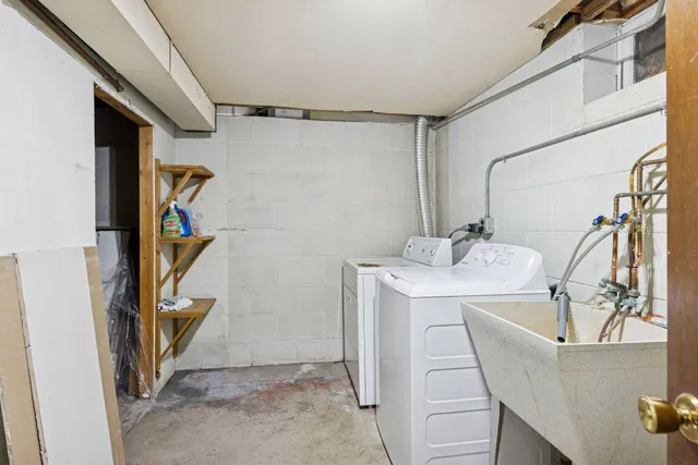 $310,000 | 3935 East County Street North, St. Paul, MN 55110