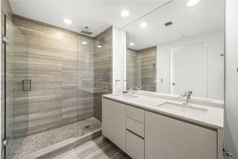 $1,199,000 | 1010 Brickell Avenue, Unit 3904, Miami, FL 33131