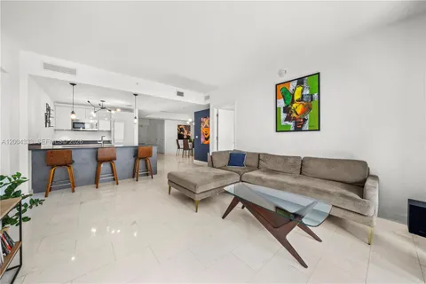 $1,199,000 | 1010 Brickell Avenue, Unit 3904, Miami, FL 33131