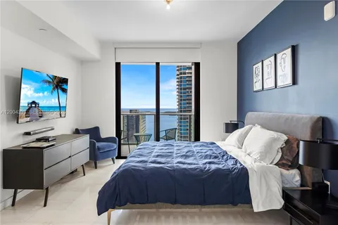 $1,199,000 | 1010 Brickell Avenue, Unit 3904, Miami, FL 33131