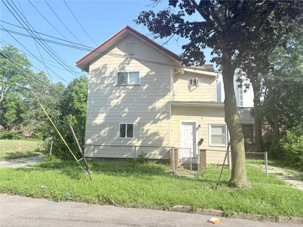 $130,000 | 4 Lorimer Street, Rochester, NY 14608
