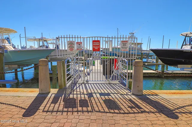 $675,000 | 104 South 3rd Street, Unit J1 & SLIP #55 ATLANTIC HA, Morehead City, NC 28557