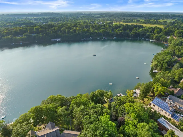 $1,199,000 | W329N6495 Forest Drive, Merton, WI 53058