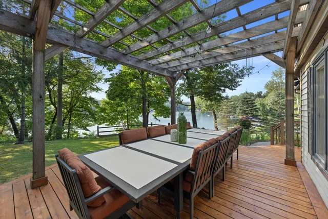 $1,199,000 | W329N6495 Forest Drive, Merton, WI 53058