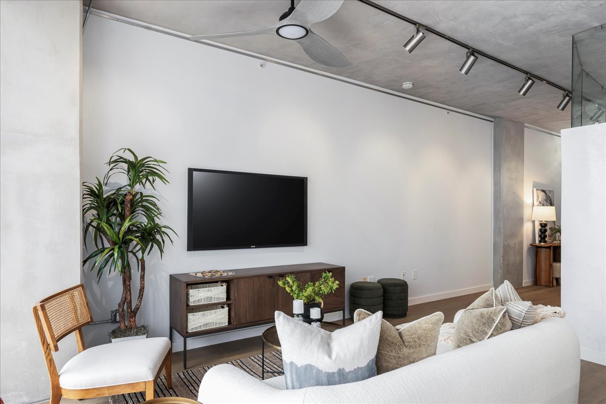 360 Nueces Street, Unit 4203 Austin, TX 78701 - Photo 11 of 40