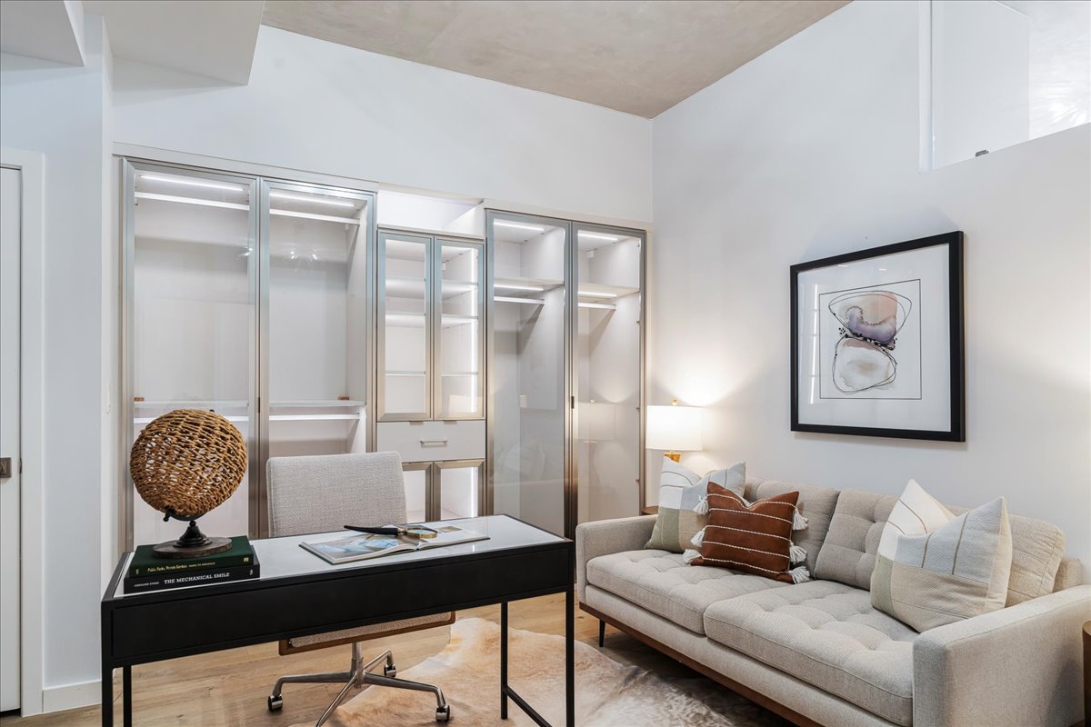 360 Nueces Street, Unit 4203 Austin, TX 78701 - Photo 22 of 40 shown as a flex space for office as well as a bedroom suite