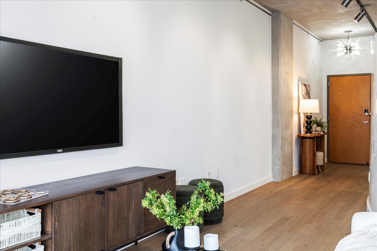 360 Nueces Street, Unit 4203 Austin, TX 78701 - Photo 7 of 40