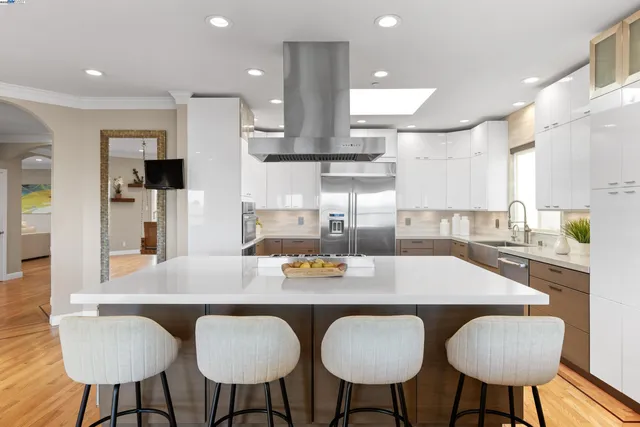 $4,500,000 | 674 Corona Drive, Pacifica, CA 94044