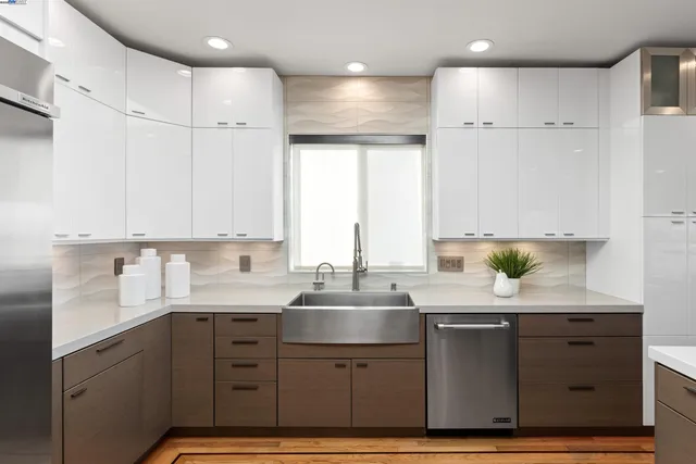 $4,500,000 | 674 Corona Drive, Pacifica, CA 94044