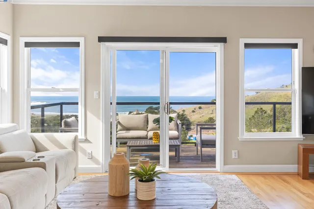 $4,500,000 | 674 Corona Drive, Pacifica, CA 94044