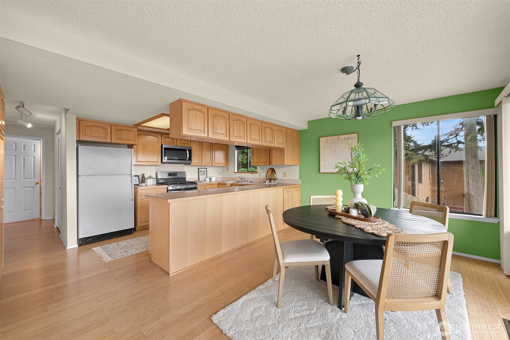 214 Bayside Road Bellingham, WA 98225 - Photo 13 of 40